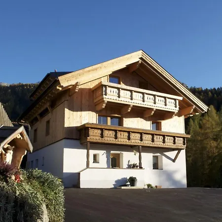 Spacious Near Ski Area In 公寓 芬德尔斯